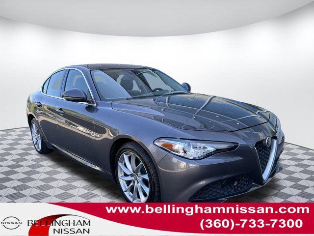 2018 Alfa Romeo Giulia Base