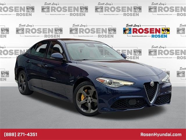 2018 Alfa Romeo Giulia Base