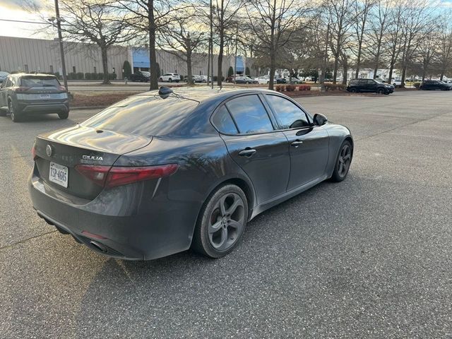 2018 Alfa Romeo Giulia Base