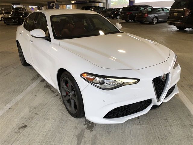 2018 Alfa Romeo Giulia Base