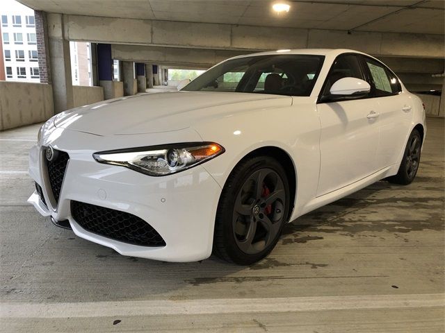 2018 Alfa Romeo Giulia Base