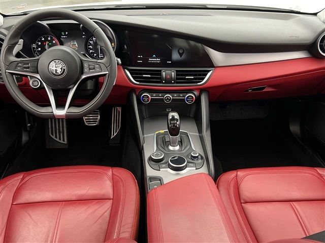 2018 Alfa Romeo Giulia Base