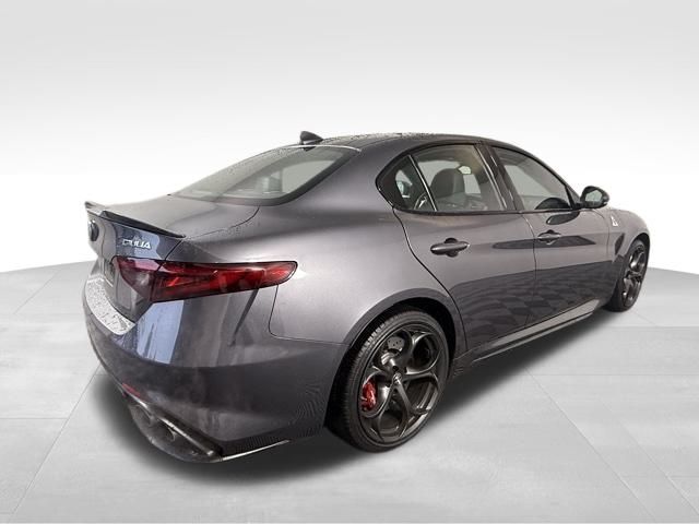 2018 Alfa Romeo Giulia Quadrifoglio