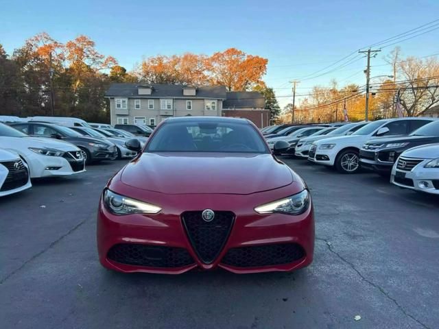 2018 Alfa Romeo Giulia Base