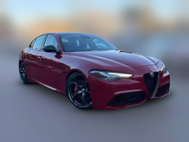 2018 Alfa Romeo Giulia Base