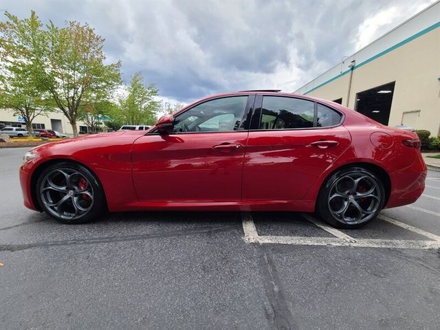 2018 Alfa Romeo Giulia Base