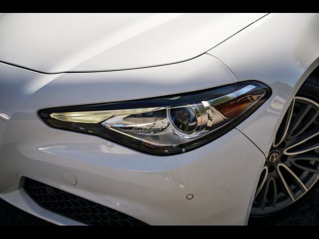 2018 Alfa Romeo Giulia Ti Lusso