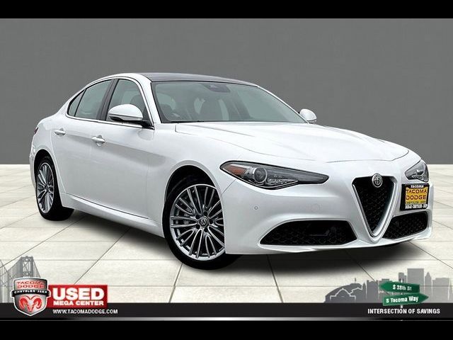 2018 Alfa Romeo Giulia Ti Lusso