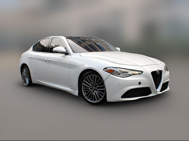 2018 Alfa Romeo Giulia Ti Lusso