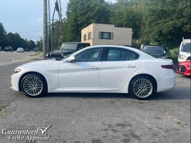 2018 Alfa Romeo Giulia Ti Lusso