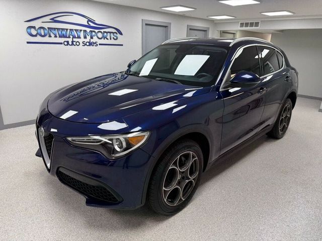 2018 Alfa Romeo Stelvio Base