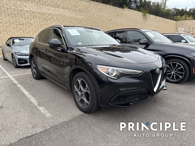 2018 Alfa Romeo Stelvio Base