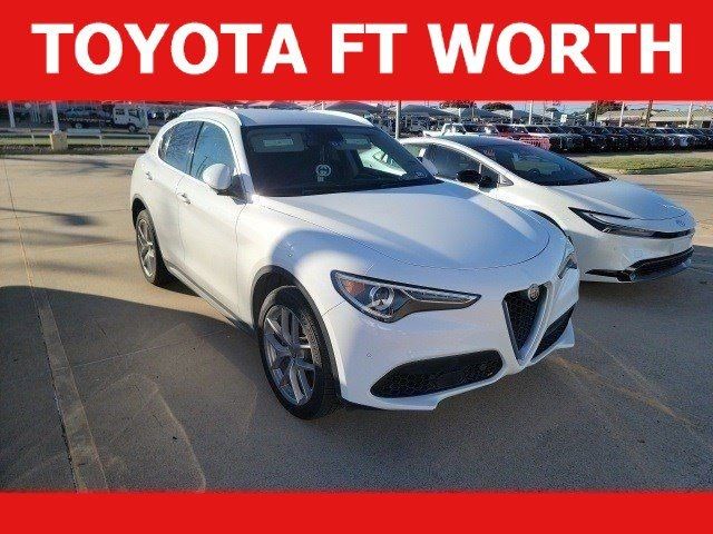 2018 Alfa Romeo Stelvio Base