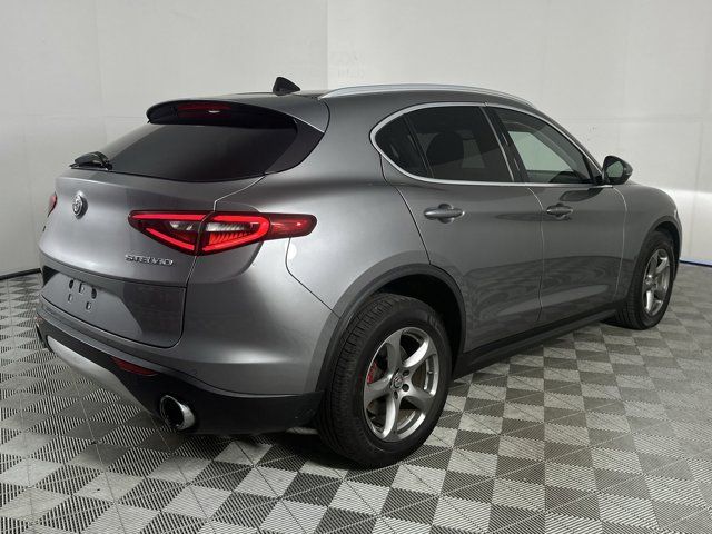 2018 Alfa Romeo Stelvio Base