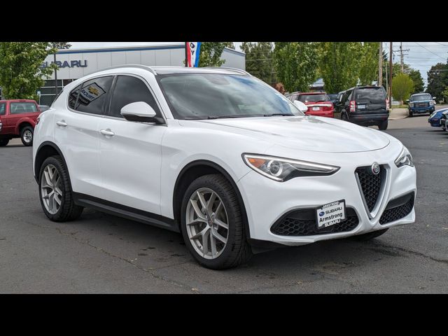 2018 Alfa Romeo Stelvio Base