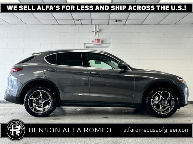 2018 Alfa Romeo Stelvio Base