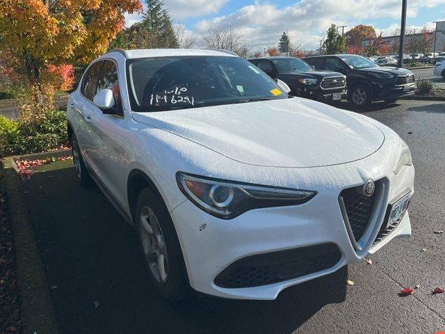 2018 Alfa Romeo Stelvio Base