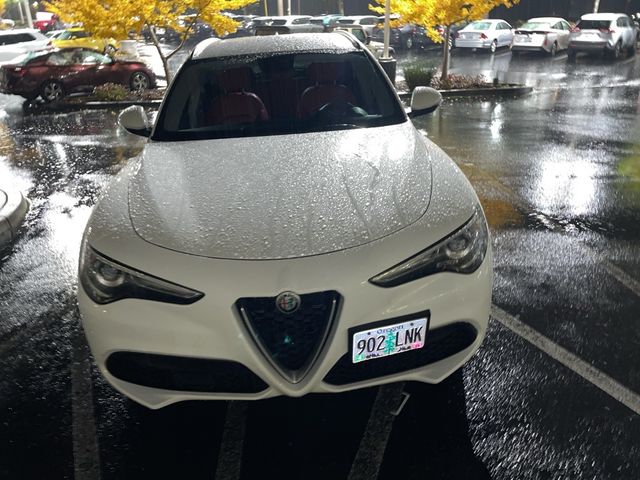 2018 Alfa Romeo Stelvio Base