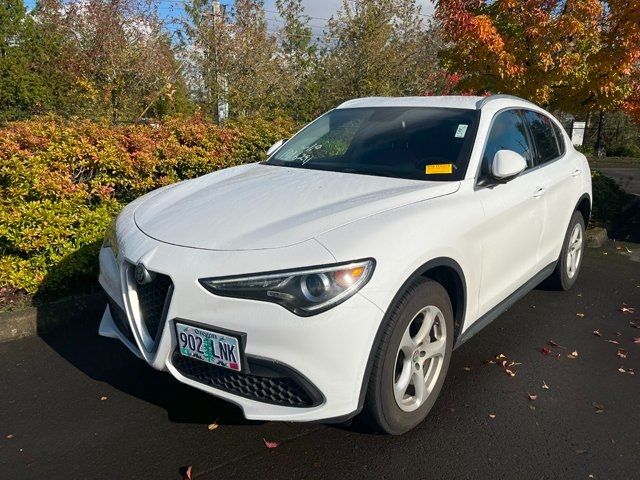 2018 Alfa Romeo Stelvio Base