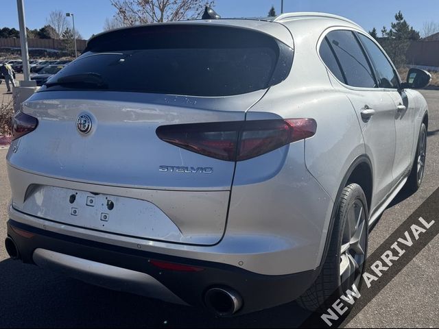 2018 Alfa Romeo Stelvio Base