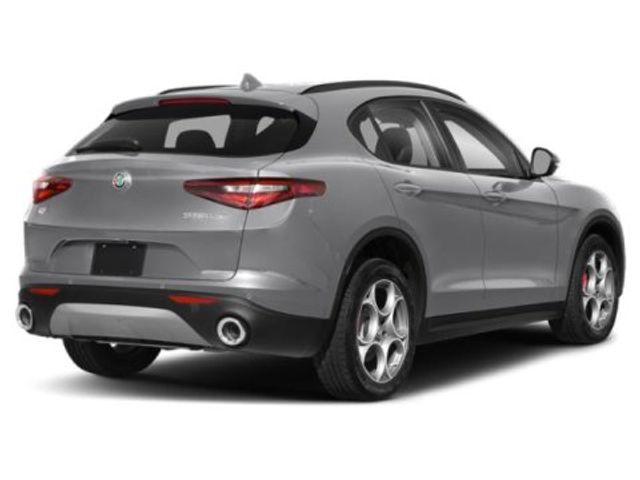 2018 Alfa Romeo Stelvio Base