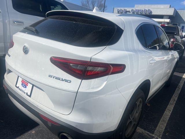 2018 Alfa Romeo Stelvio Base