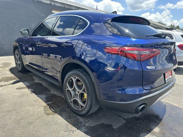 2018 Alfa Romeo Stelvio Base