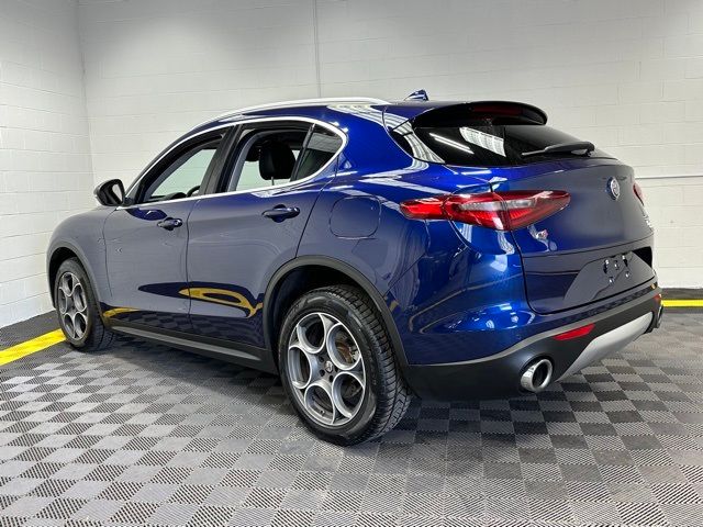 2018 Alfa Romeo Stelvio Base