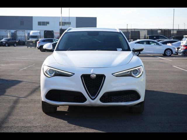 2018 Alfa Romeo Stelvio Base