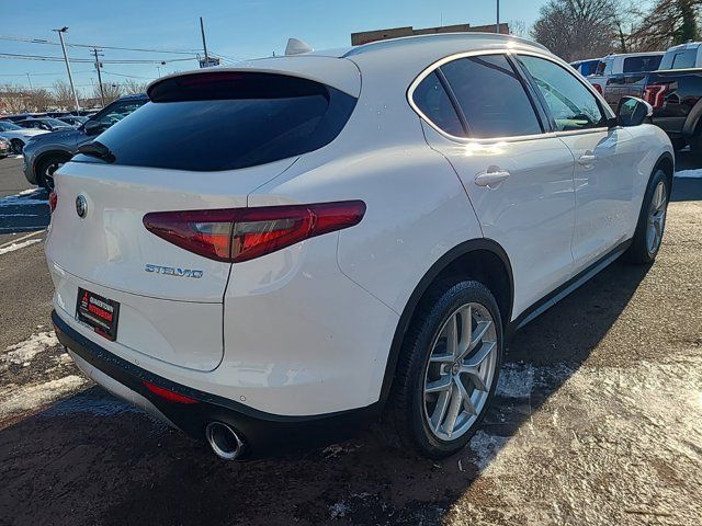 2018 Alfa Romeo Stelvio Base