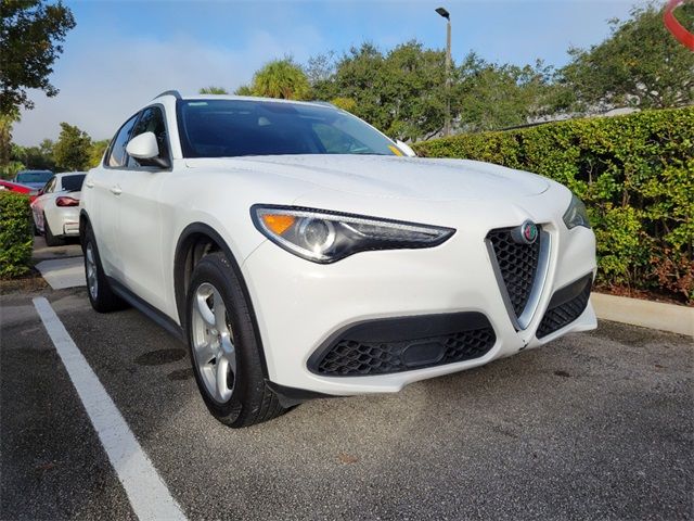 2018 Alfa Romeo Stelvio Base