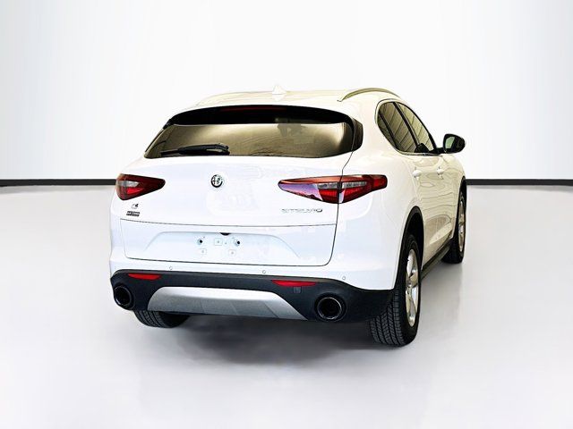 2018 Alfa Romeo Stelvio Base