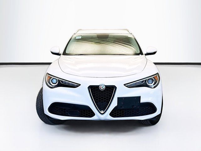 2018 Alfa Romeo Stelvio Base