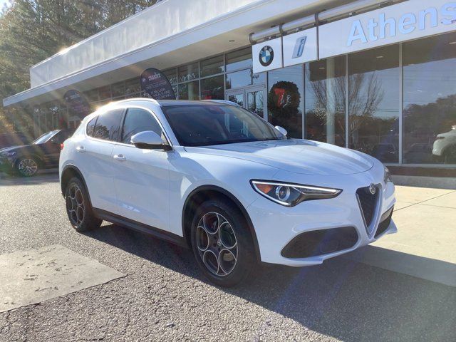 2018 Alfa Romeo Stelvio Base