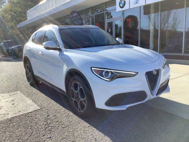 2018 Alfa Romeo Stelvio Base