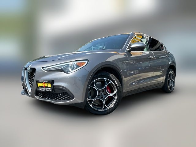 2018 Alfa Romeo Stelvio Base