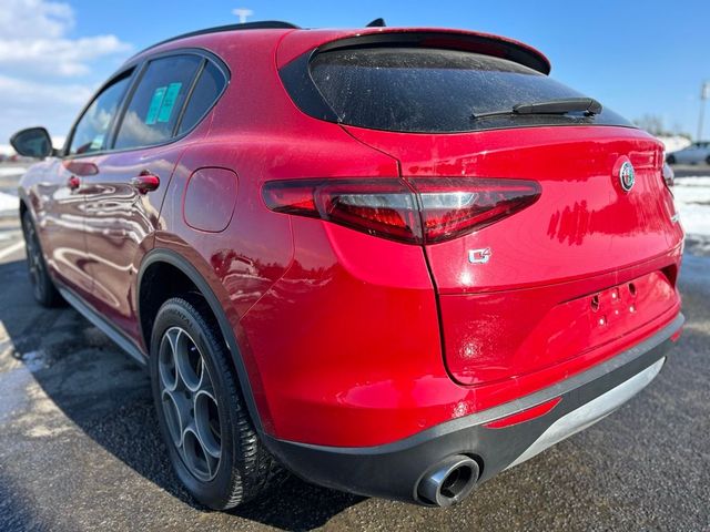 2018 Alfa Romeo Stelvio Sport