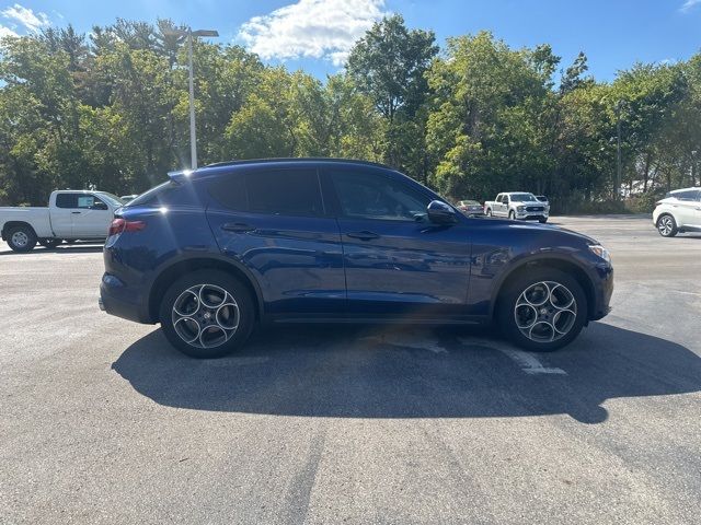 2018 Alfa Romeo Stelvio Sport