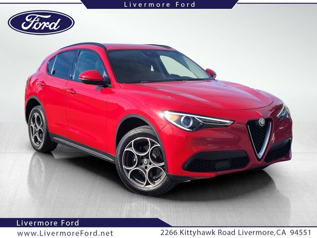 2018 Alfa Romeo Stelvio Sport