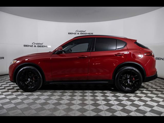 2018 Alfa Romeo Stelvio Sport