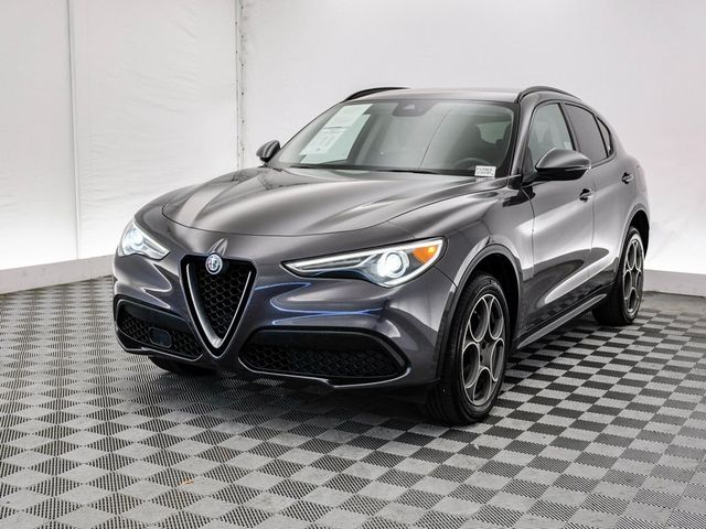 2018 Alfa Romeo Stelvio Sport