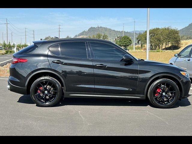 2018 Alfa Romeo Stelvio Sport