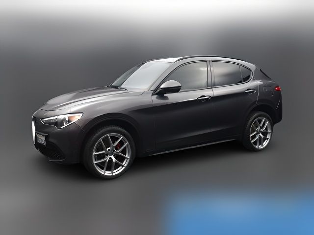 2018 Alfa Romeo Stelvio Sport