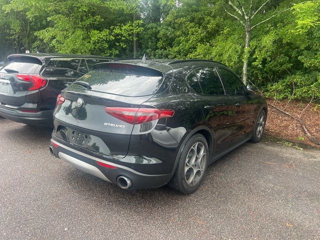 2018 Alfa Romeo Stelvio Sport