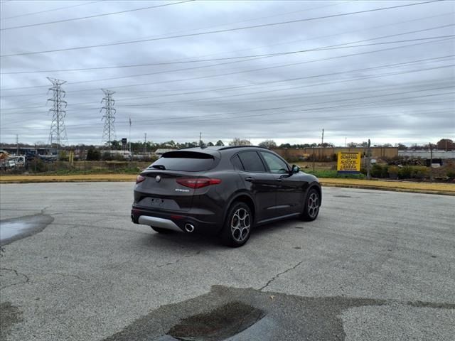 2018 Alfa Romeo Stelvio Sport