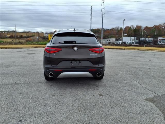 2018 Alfa Romeo Stelvio Sport