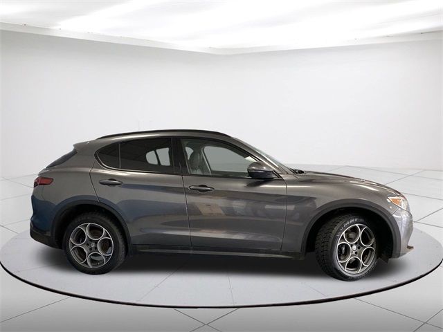 2018 Alfa Romeo Stelvio Sport