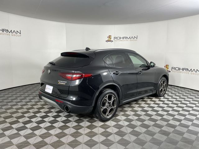 2018 Alfa Romeo Stelvio Sport