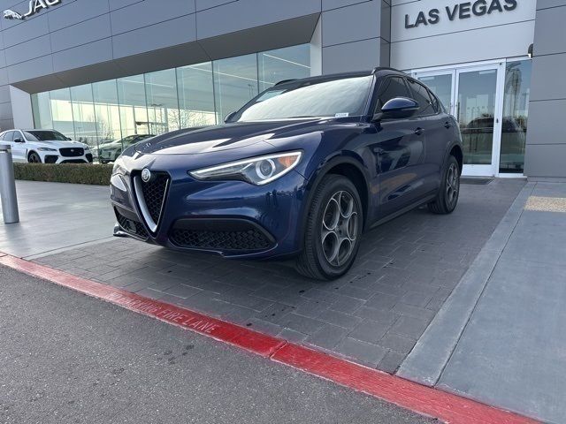 2018 Alfa Romeo Stelvio Sport