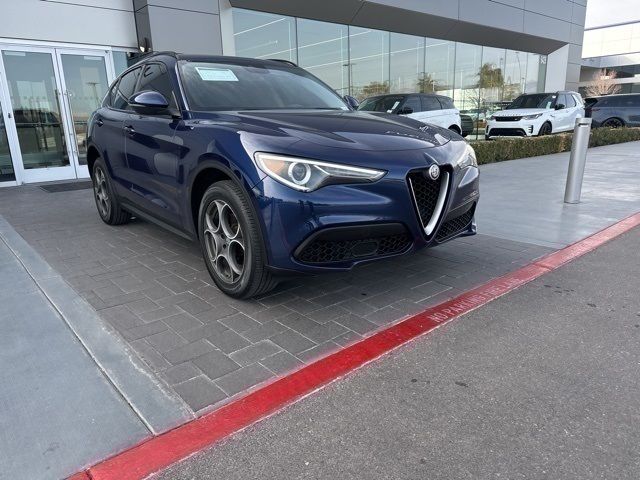 2018 Alfa Romeo Stelvio Sport